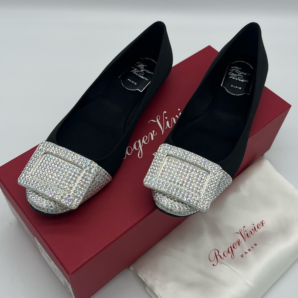 Authentic Roger Vivier Black Satin white Swarovski Crystals ballerina